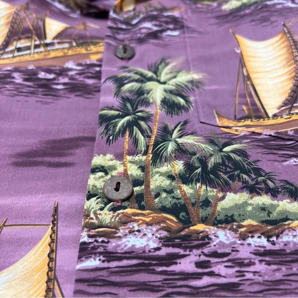 Royal Creations Men's Vintage Button Down Hawaiian Tropical Shirt Made in Hawaii - Picture 9 of 13